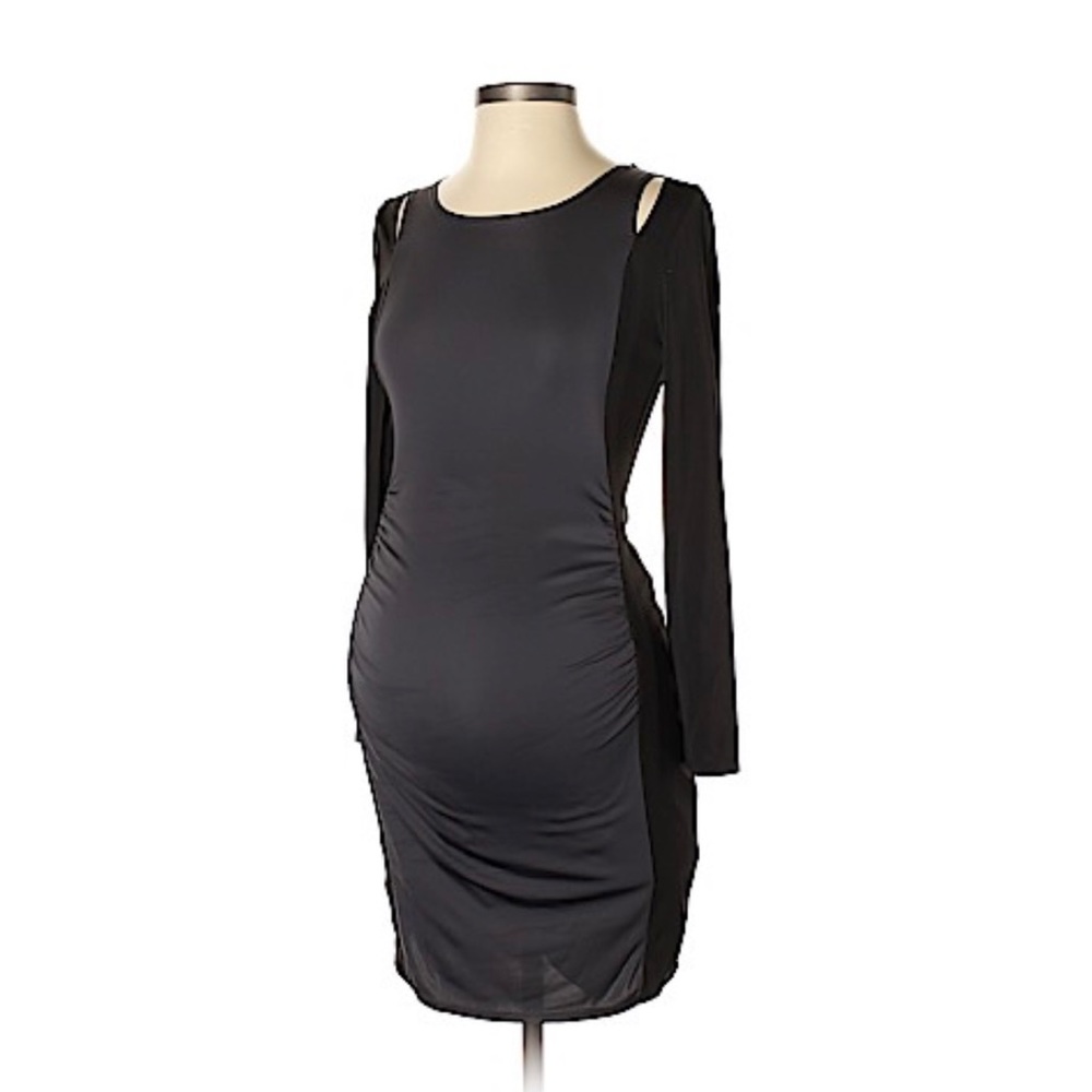 Noir maternity two-toned semi-cold shoulder dress